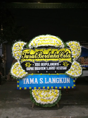 Papan Bunga Duka di Tihu